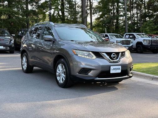 Gun Metallic 2016 Nissan Rogue SV