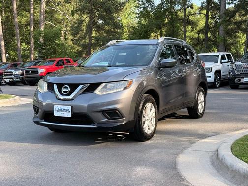 Gun Metallic 2016 Nissan Rogue SV