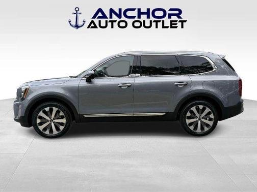 Everlasting Silver 2021 Kia Telluride EX