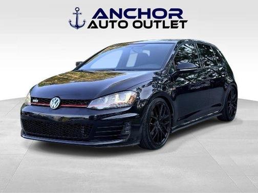 Deep Black Pearl 2015 Volkswagen Golf GTI 2.0T S 4-Door
