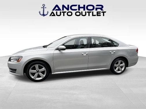2012 Volkswagen Passat 2.5 SE