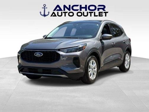 Carbonized Gray Metallic 2023 Ford Escape Active