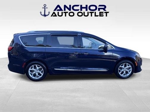 2019 Chrysler Pacifica Touring-L Plus