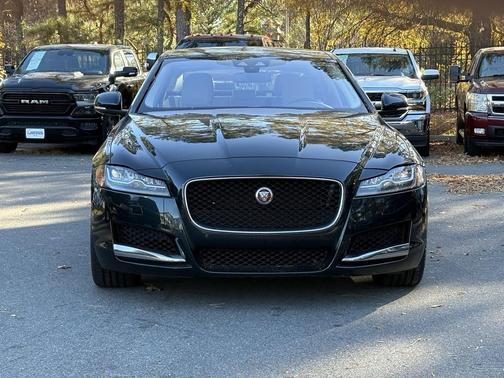 2016 Jaguar XF 35t Premium