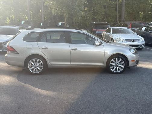 2014 Volkswagen Jetta SportWagen DSG TDI w/Sunroof & Nav