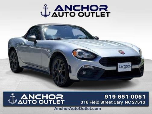 Chiaro Silver Metallic 2019 FIAT 124 Spider Base