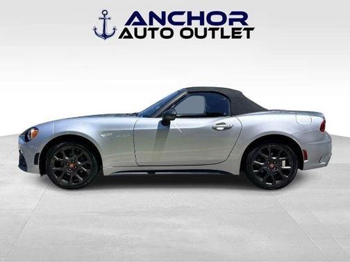Chiaro Silver Metallic 2019 FIAT 124 Spider Base