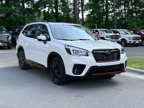 Crystal White Pearl 2019 Subaru Forester Sport