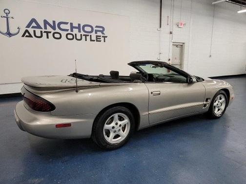 Photo 5 of 26 of 2001 Pontiac Firebird Firebird