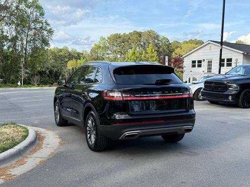 Infinite Black 2021 Lincoln Nautilus Reserve