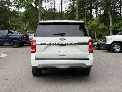 White Metallic 2020 Ford Expedition XLT