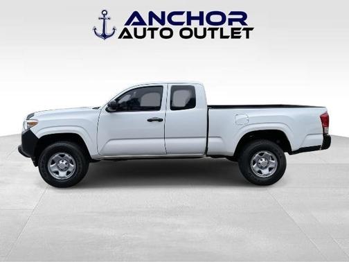 2016 Toyota Tacoma SR