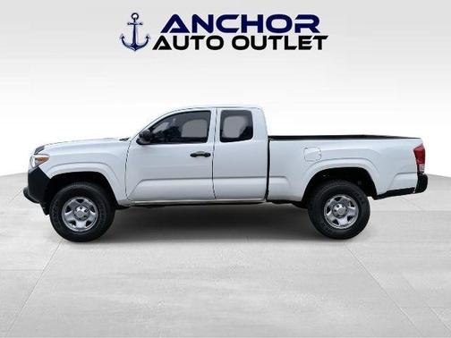 2016 Toyota Tacoma SR