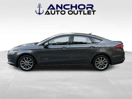2017 Ford Fusion Hybrid SE