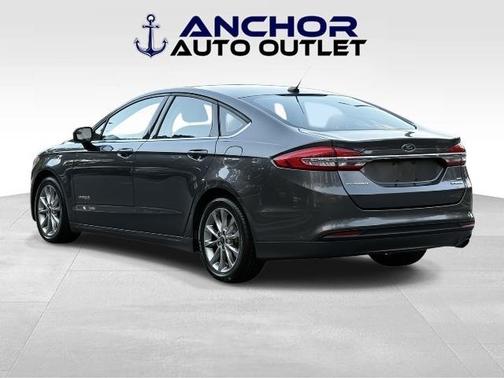 2017 Ford Fusion Hybrid SE