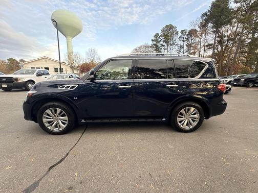 2017 INFINITI QX80 Base