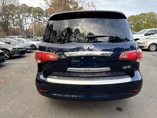 2017 INFINITI QX80 Base