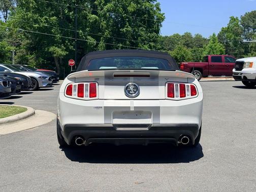 Performance White 2010 Ford Shelby GT500 Base