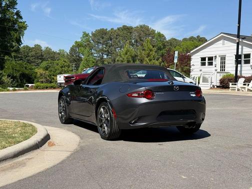 Meteor Gray Mica 2016 Mazda MX-5 Miata Grand Touring