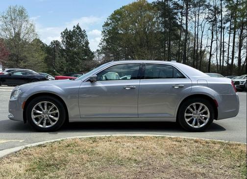 2015 Chrysler 300 Limited