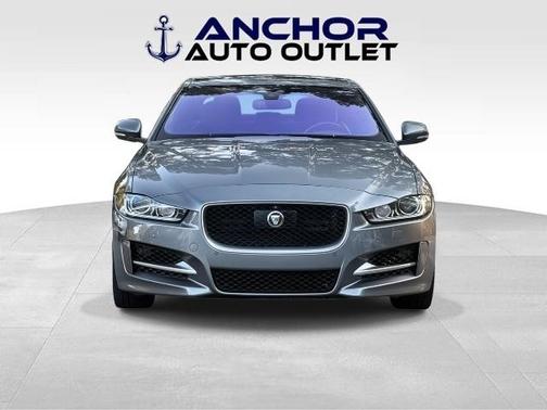 2017 Jaguar XE 35t R-Sport