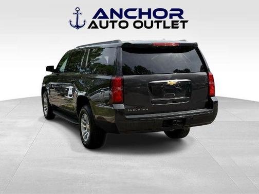 Tungsten Metallic 2018 Chevrolet Suburban LT