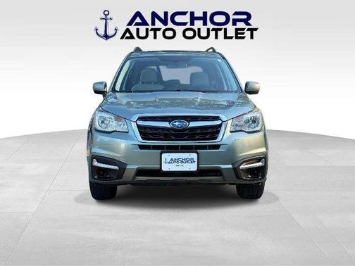 Jasmine Green Metallic 2017 Subaru Forester 2.5i Premium