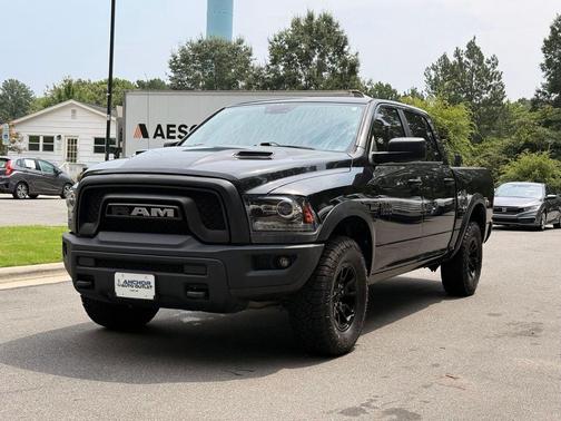 Brilliant Black Crystal Pearlcoat 2017 RAM 1500 Rebel
