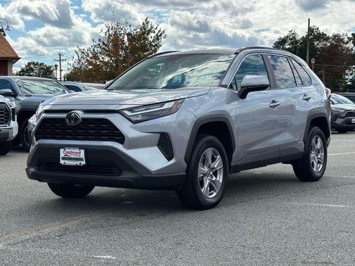 2025 Toyota RAV4 Hybrid LE