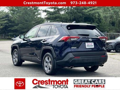 2022 Toyota RAV4 Hybrid XLE