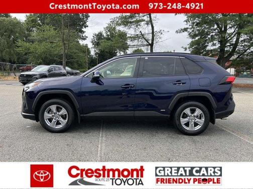 2022 Toyota RAV4 Hybrid XLE