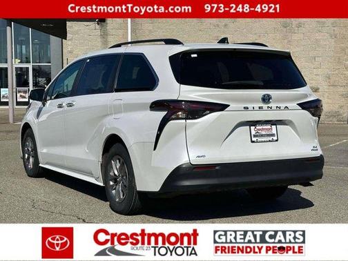 2023 Toyota Sienna XLE