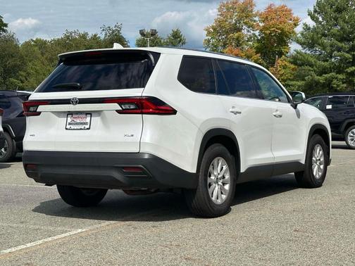 2025 Toyota Grand Highlander XLE