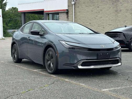 Gray 2024 Toyota Prius Prime SE