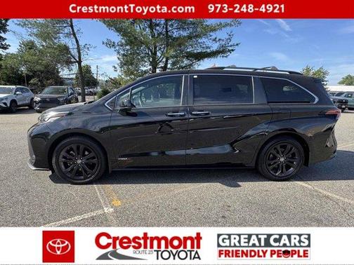 Midnight Black Metallic 2021 Toyota Sienna XSE 7 Passenger