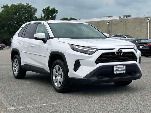 Ice 2023 Toyota RAV4 LE