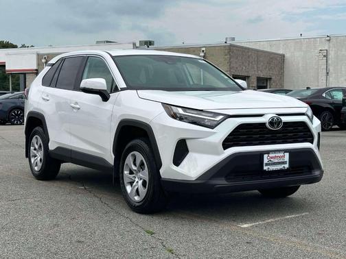Ice 2025 Toyota RAV4 LE