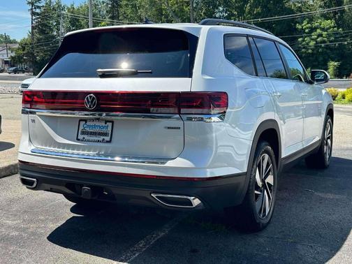 Opal White Pearl 2026 Volkswagen Atlas 2.0T SE W/TECHNOLOGY