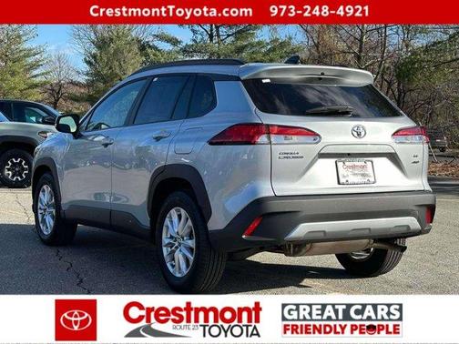 2025 Toyota Corolla Cross LE