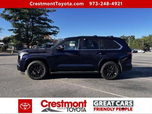 2024 Toyota Sequoia SR5