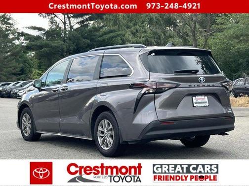 2024 Toyota Sienna XLE