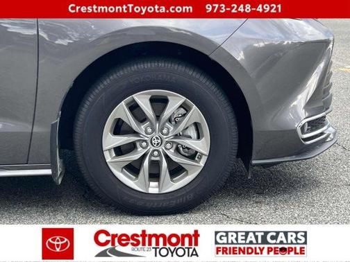 2024 Toyota Sienna XLE