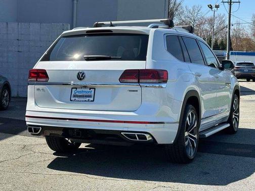 Opal White Pearl Effect 2023 Volkswagen Atlas 3.6L SEL Premium R-Line