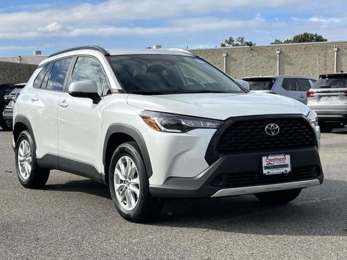 2022 Toyota Corolla Cross LE