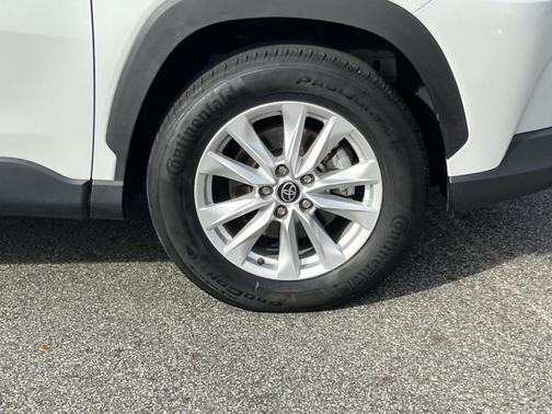 2022 Toyota Corolla Cross LE