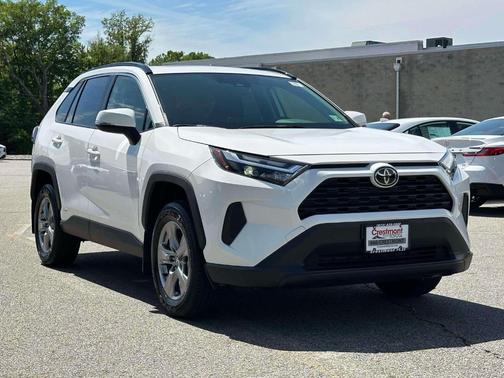 Ice 2025 Toyota RAV4 Hybrid XLE