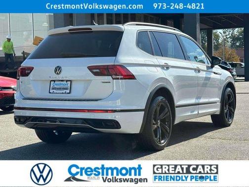 2023 Volkswagen Tiguan 2.0T SE R-Line Black