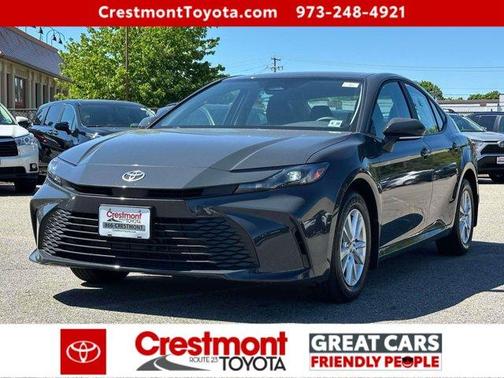 UNDERGROUND 2025 Toyota Camry LE