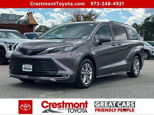 2024 Toyota Sienna XLE