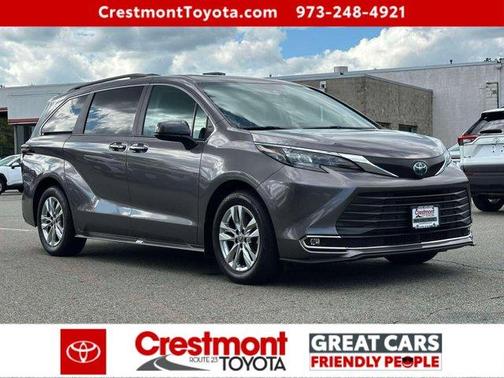 2024 Toyota Sienna XLE